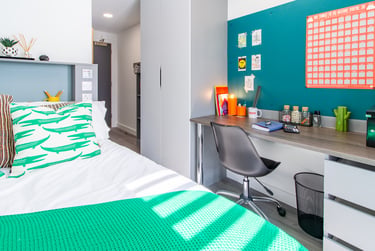 Silver En Suite - Image 3